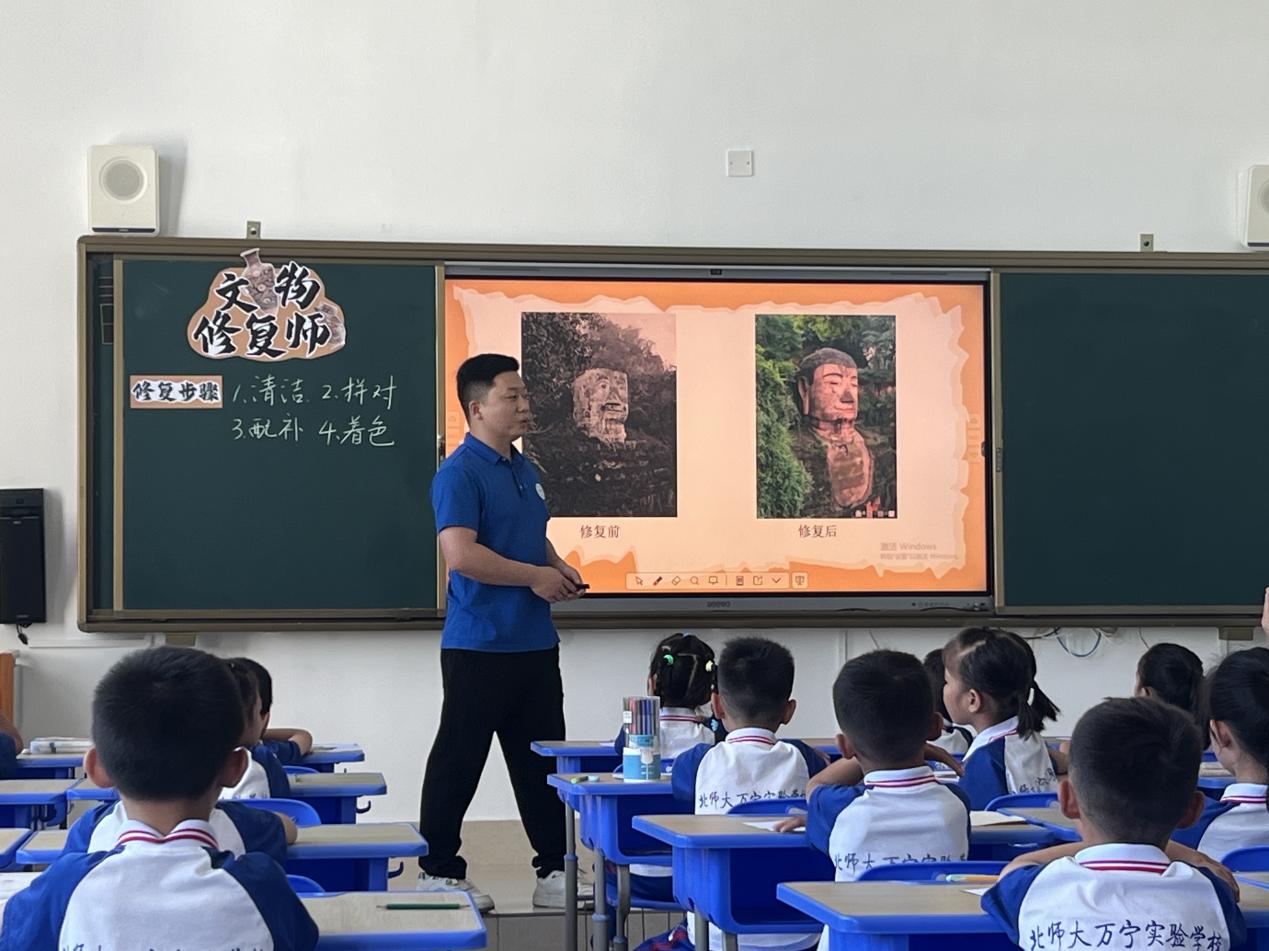 赵俊.jpg